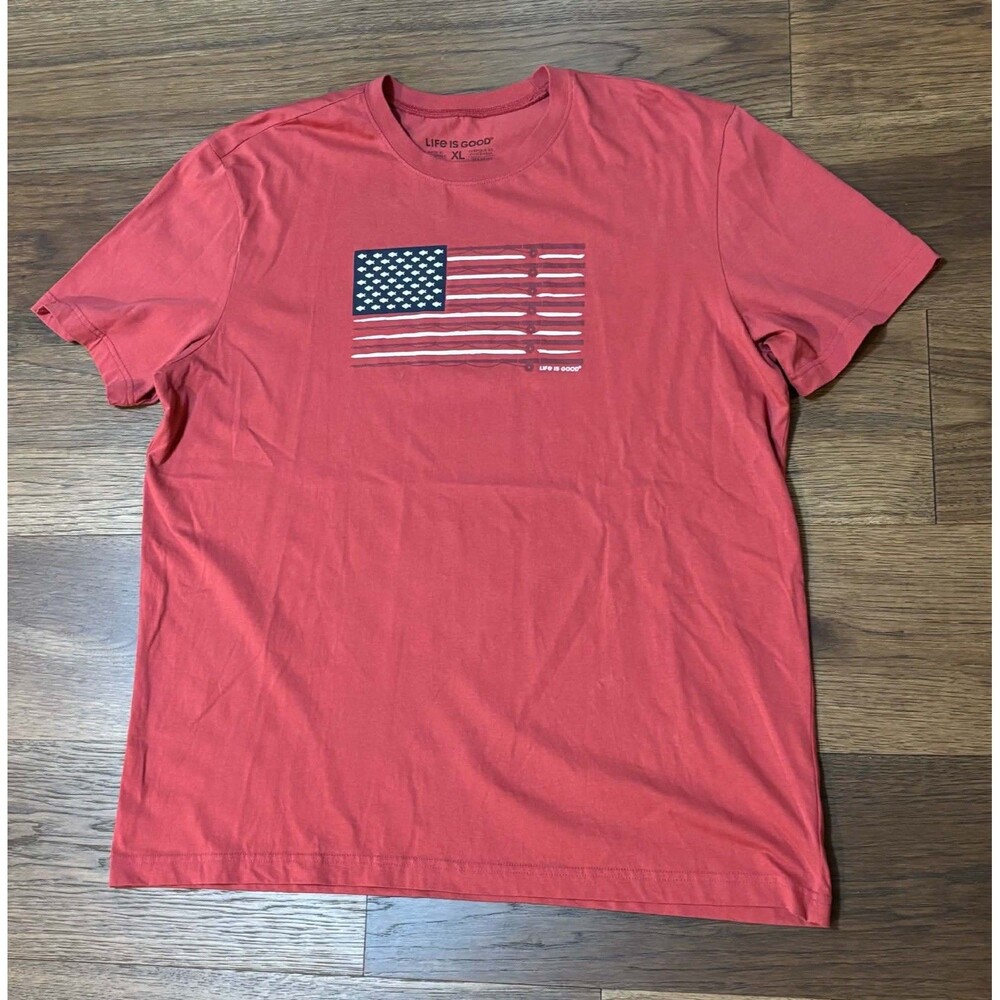 Life Is Good Mens T-shirt Patriotic USA Flag Fishing Poles Men’s Size XL